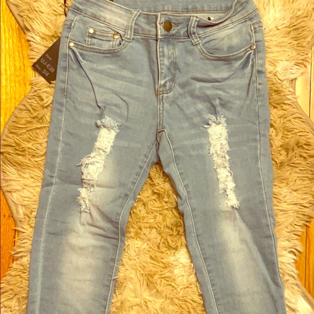 FASHION NOVA JEANS